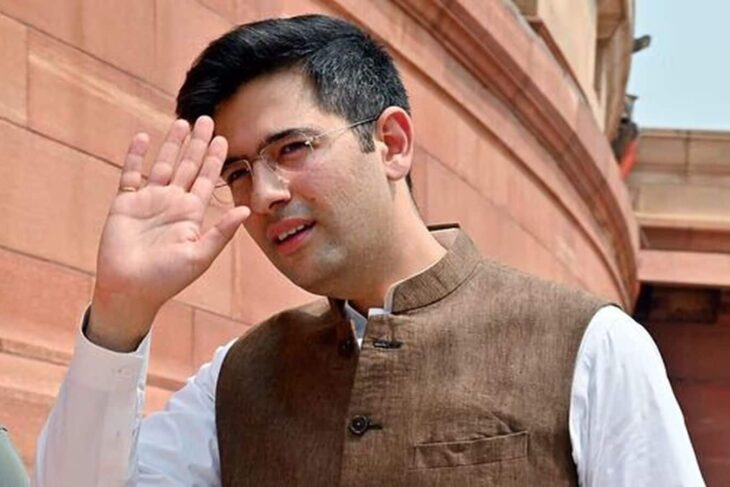 AAP में बड़ी सियासी फूट, राघव चड्ढा ने छोड़ी पार्टी, दो तिहाई सांसदों के साथ BJP में होंगे शामिल