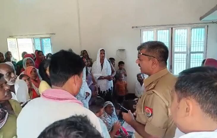 7 बाइबिल, 50 ईसाई किताबें और 200 प्रचार पंपलेट… प्रार्थना सभा के नाम पर जुटे थे 50 लोग, चोरी छिपे कराया जा रहा था धर्म परिवर्तन, चंदौली में 6 गिरफ्तार