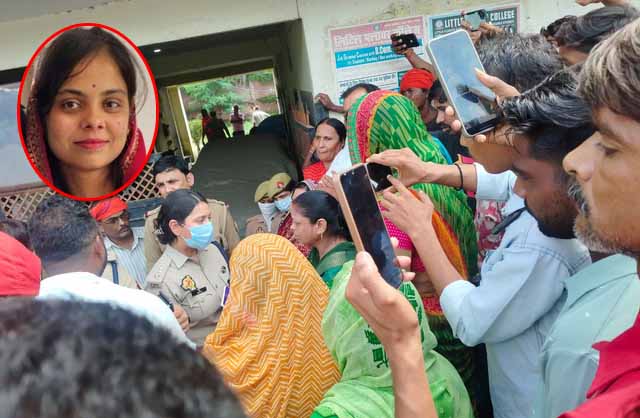 वाराणसी: तीन दिनों से लापता MSc छात्रा का प्रेमी के बाथरूम में मिला क्षत-विक्षत शव, दरवाजा खुला तो लाश से आने लगी बदबू, कॉलेज जाने के बाद से नहीं लौटी थी घर